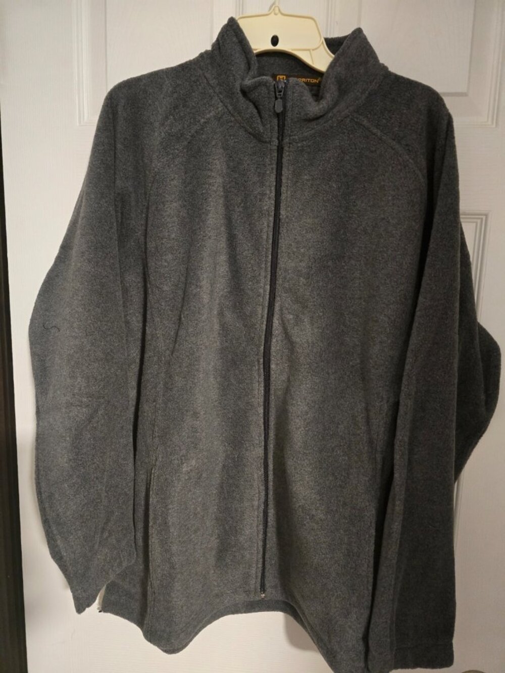 NEW ~ Ladies 2X Long sleeve fleece full zip jacket, charcoal gray